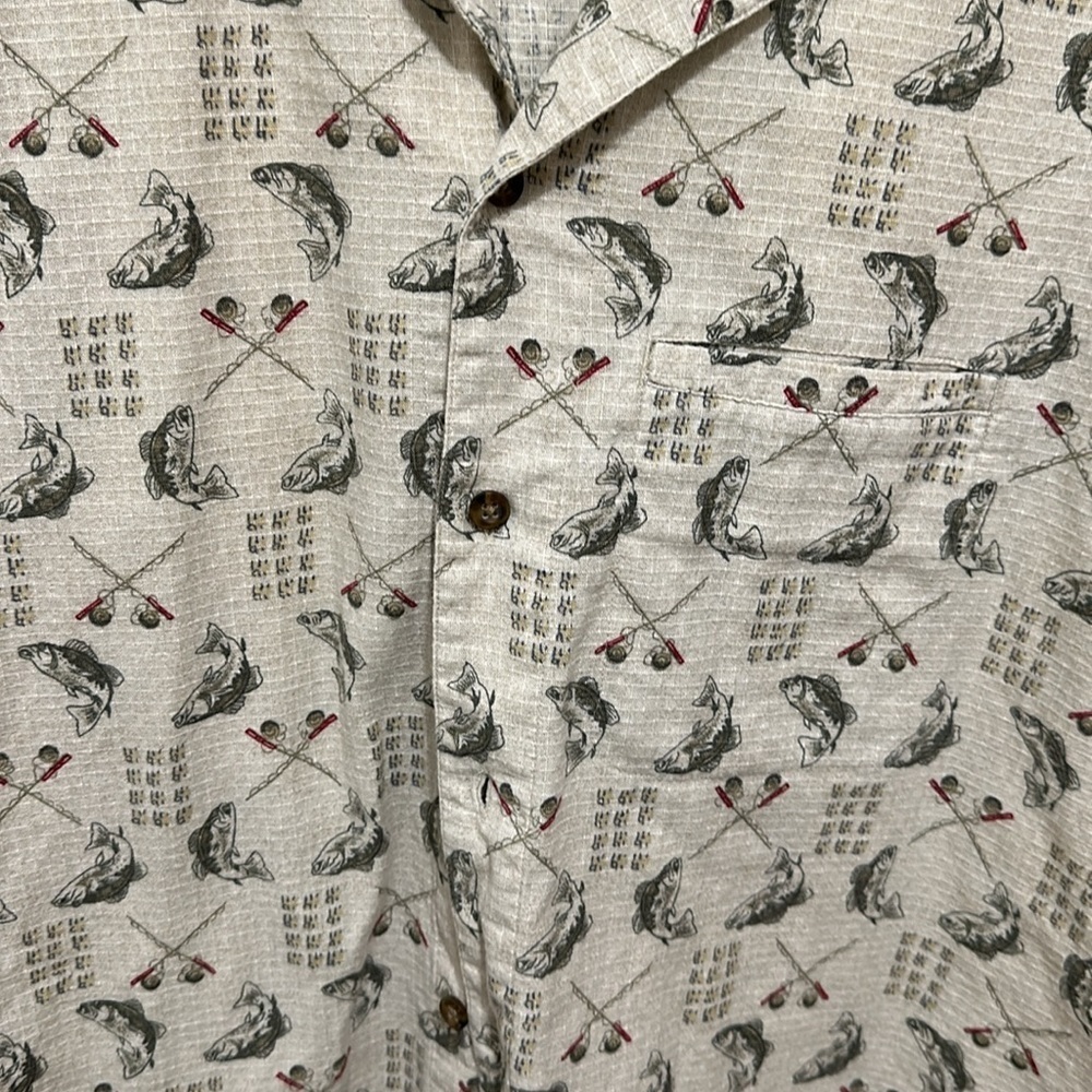 Woolrich All Over Print Bass Fishing Short Sleeve Button Down size XL - Picture 3 of 5
